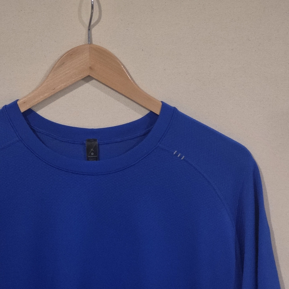 Lululemon Athletica Metal Vent Tech T Shirt XL